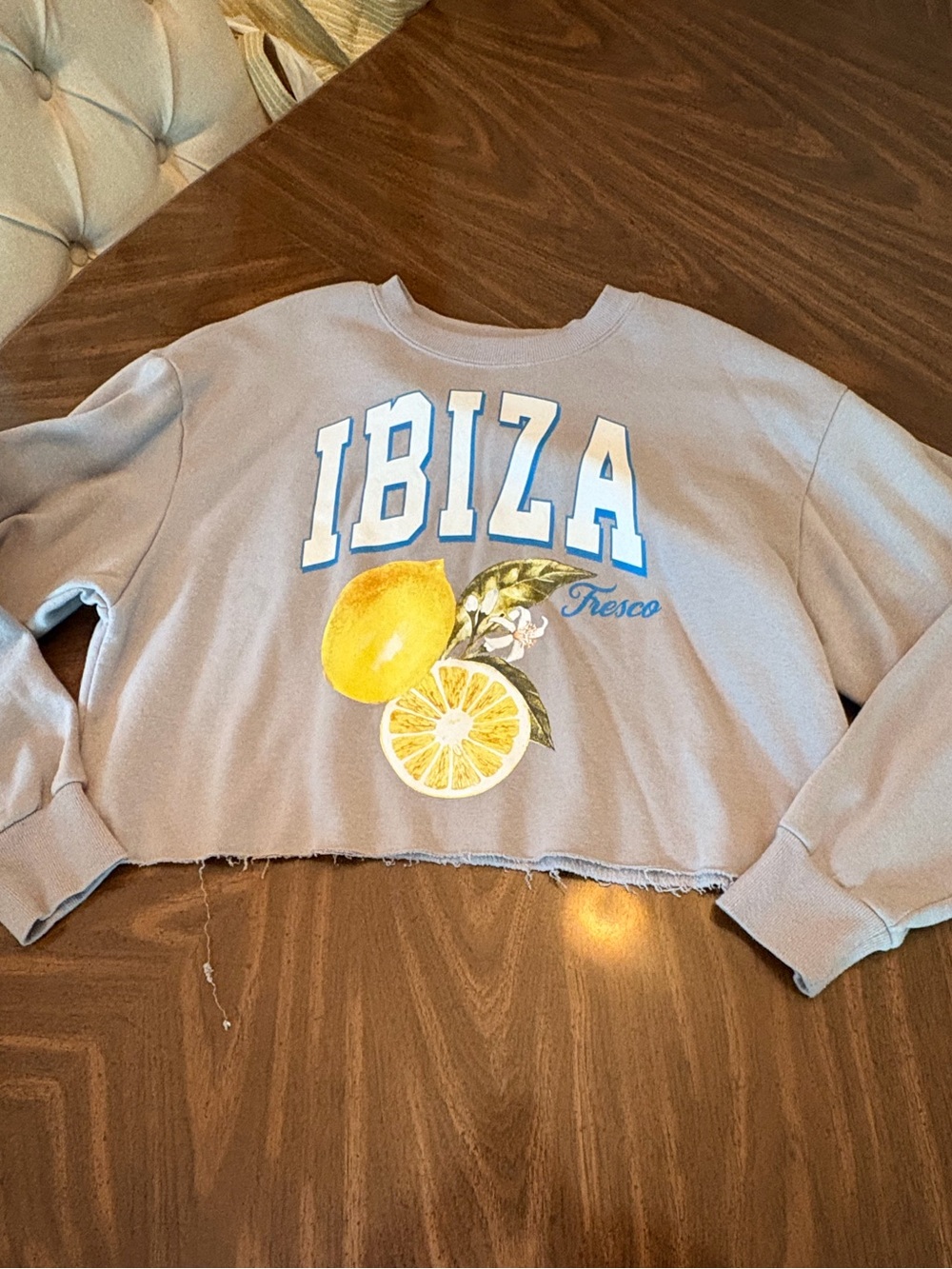 Ibiza Graphic Cropped Sweatshirt - Light Gray with Lemon Graphic